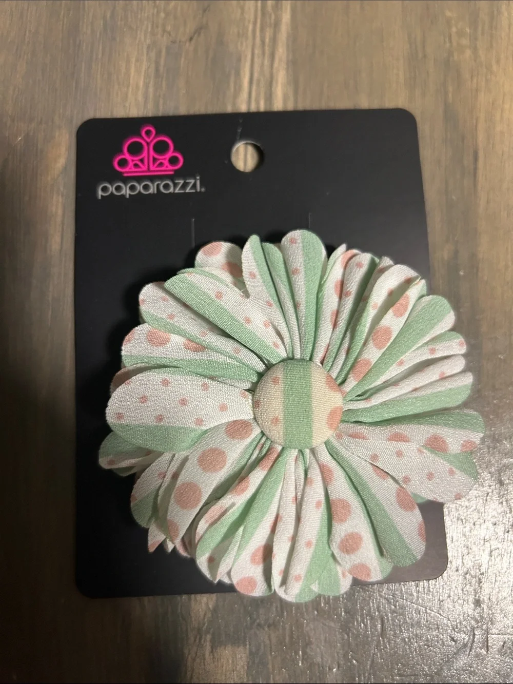 NWT Paparazzi Bundle of 7 Clip In Hair Bows